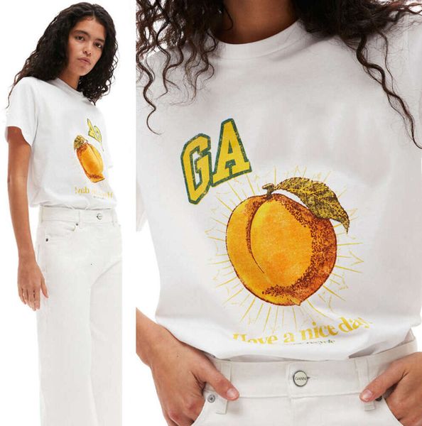 24SS Gani Kadın Tasarımcı Ganis T Shirt Beach Tees Çok Yönlü Meyveler Peach Karikatür Baskı Yuvarlak Boyun Sıradan Gevşek Kazak Kısa Kol Gan Tişört Giysileri 1102ess