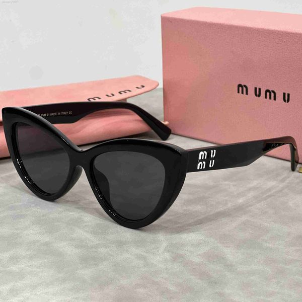 Óculos de sol de designer para mulheres óculos de luxo popular carta óculos de verão unissex óculos moda metal sol com caixa de imagens muito bom presente 6 cores qqow