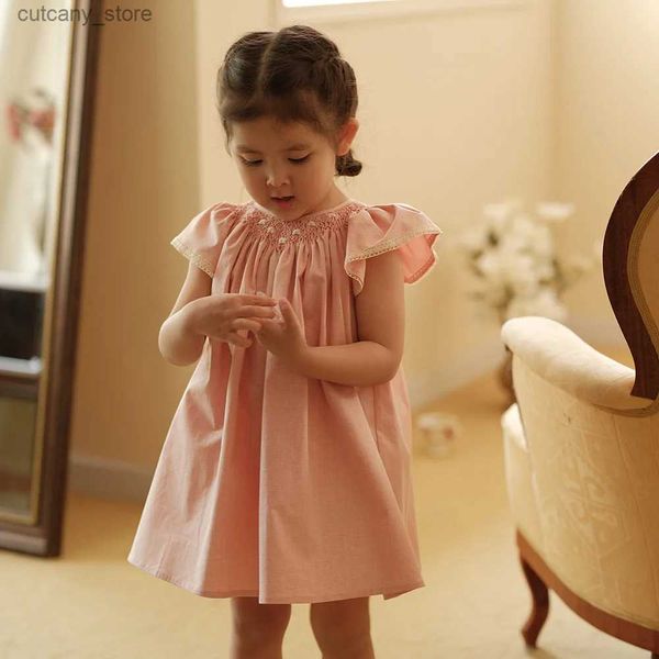 Vestidos da menina 2024 ternos de verão para crianças menina infantil rosa bordado artesanal casual vestido solto e calças de bunda crianças espanholas roupas fofas l240311