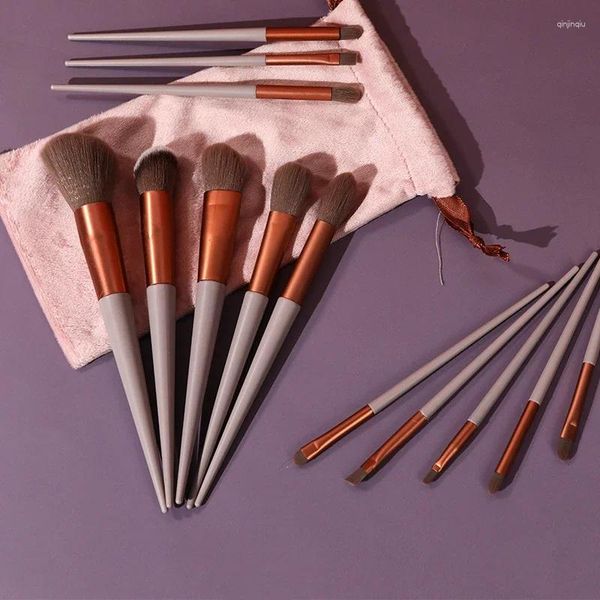 Pincéis de maquiagem 13 unidades / conjunto Fundação Sombra de Olho Mulheres Cosméticos Pó Blush Blending Beauty Make Up Tool Bag