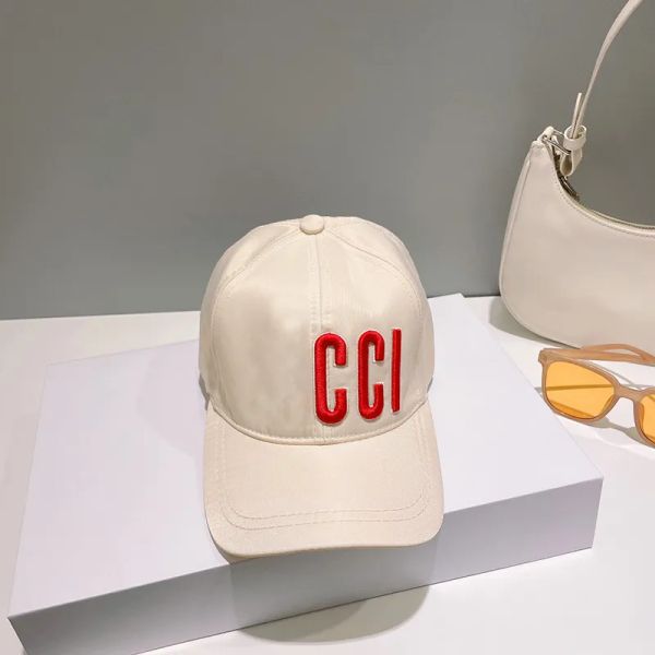 Tasarımcı Beyzbol Kapağı Klasik Tepe Cap Mens Boş zaman Kapağı Moda Casquette Kadın Top Şapkası Açık Seyahat Güneş geçirmez Ayarlanabilir Sıcak -3