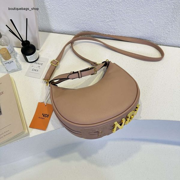 Designer novo preço de atacado moda saco couro genuíno axilas para as mulheres verão crossbody nicho dig vara crcent inspirado