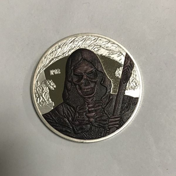 10 pçs monstro inteiro gritar fantasma assassino moedas espírito crânio mal banhado a prata colorido emblema 40 mm colecionável decoração para casa 168a