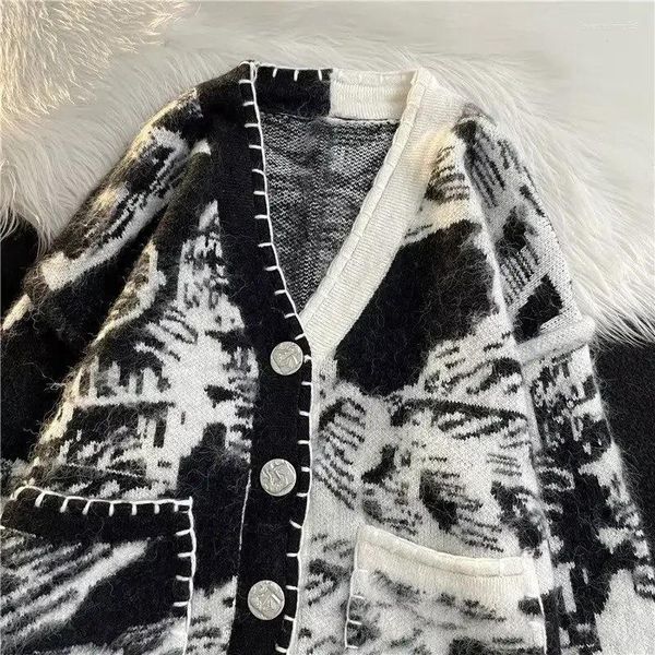 Herrenpullover Kleidung Schwarz Strickjacke Strickpullover Männlich V-Ausschnitt Hippie Gespleißt Knopf Mode 2024 Langarm Japanisch Retro