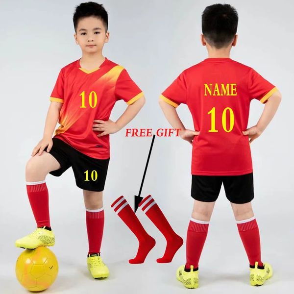 Kids Futbol Forması Kişiselleştirilmiş Özel Çocuk Futbol Forması Set Polyester Futbol Futbolu Şezlong Futbol Futbol Üniforması Çocuklar için 240306