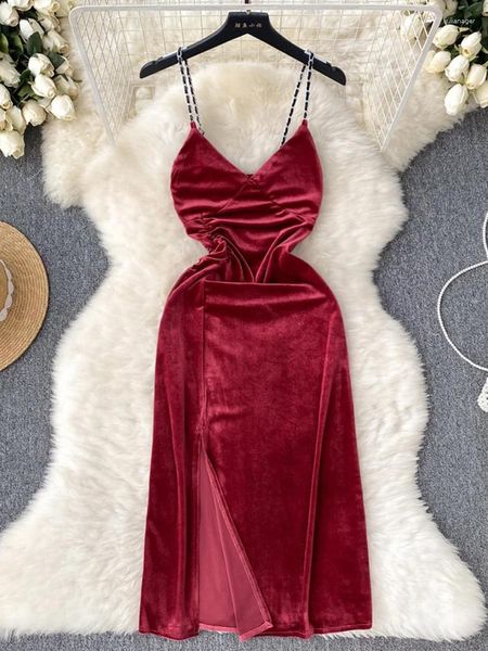 Повседневные платья YuooMuoo, роскошное женское рождественское красное праздничное платье с высокой талией и цепочками на бретелях, бархатный облегающий халат Femme