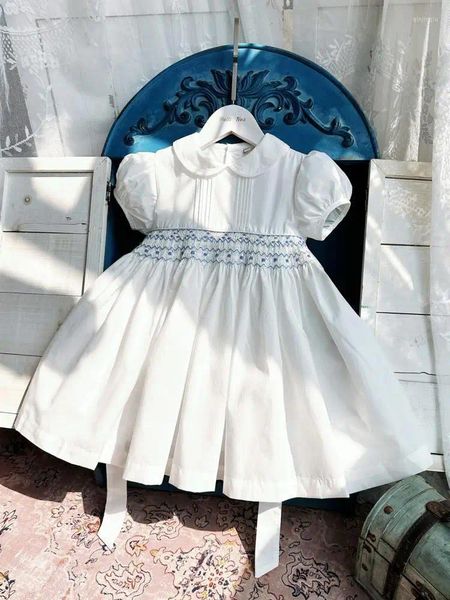 Vestidos de menina 2024 crianças vestido espanhol meninas artesanais smocking branco com shorts bebê smocked roupas crianças aniversário batismo vestidos