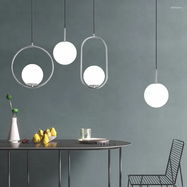 Lampade a sospensione Luci a sfera in vetro nordico Cucina Lampada a sospensione moderna a LED Sala da pranzo Lampadario a sospensione in ottone nero cromato IlluminazioneL