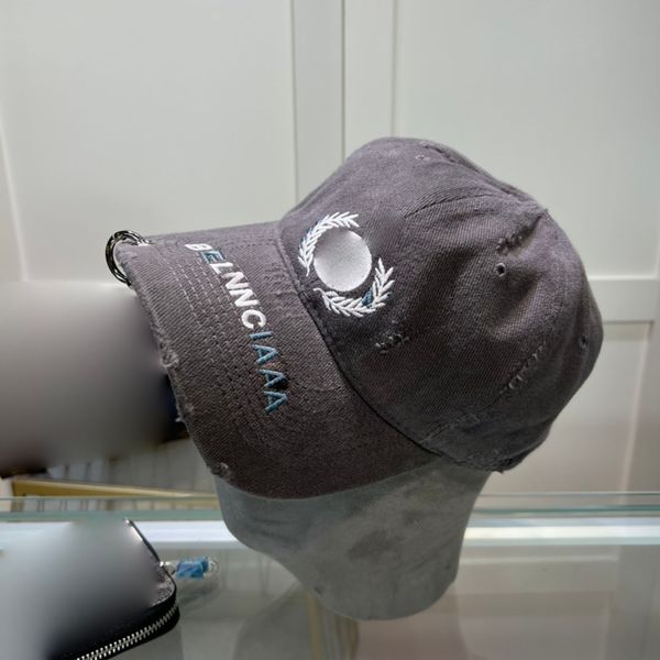 Moda boné de beisebol carta bordado cor sólida perfurado designer chapéu borda anel de ferro fivela personalizado casquette minimalista caminhoneiros chapéus