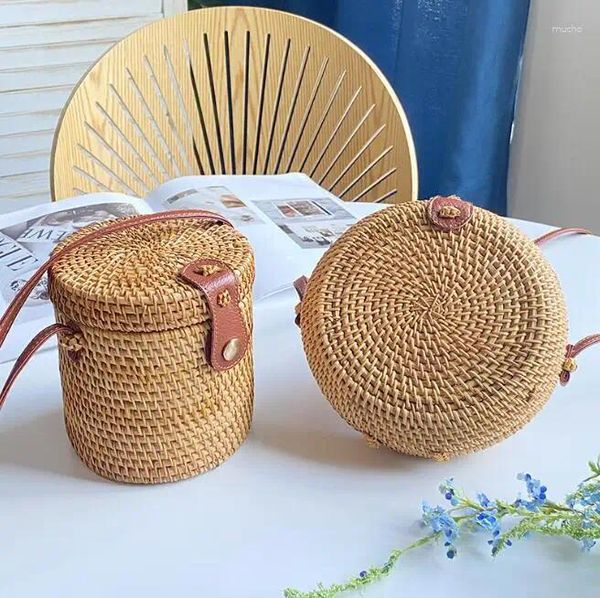 Borse a tracolla 2024 Borsa a tracolla in pelle vintage fatta a mano Rotonda da spiaggia per ragazze Cerchio in rattan Piccole donne bohémien