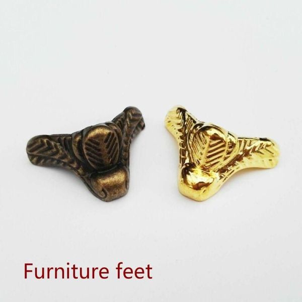 Protezione per angoli antichi Scatola per gioielli in bronzo Custodia in legno Piedi decorativi Gamba Staffa in metallo Strumenti artigianali hardware300W