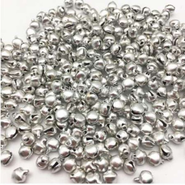 Perlen Silber Aluminium Jingle Bells Charms Schnürung Glocke für Weihnachtsdekorationen DIY Schmuckherstellung Crafts271Z