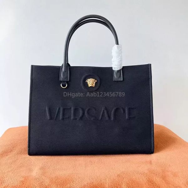 Designer Tote 10A Borsa a tracolla moda casual singola da donna di alta qualità Borsa a tracolla nera di grande capacità in metallo Emed Borse trapuntate di lusso con confezione regalo