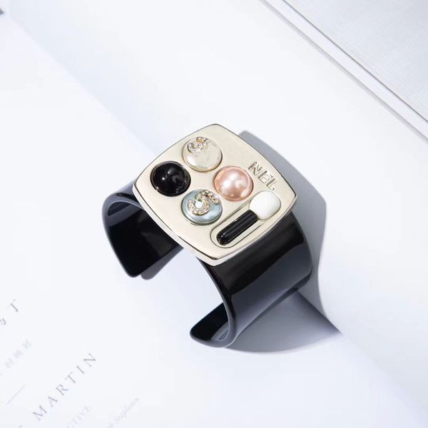 Luxo Eyeshadow Designer pulseira de diamante de ouro para mulheres faixa de pulso pulseiras de acrílico preto pulseiras oficial sombra marca réplica pulseira premium