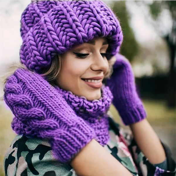 Berretto lavorato a maglia da donna europeo riscaldamento invernale Purecolor arricciato lana grezza ragazze cappello da coppia moda 240227