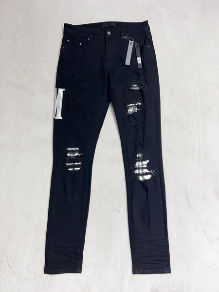 Calças de brim de luxo dos homens jeans casuais preto magro jean em linha reta calças magras joelhos tira de couro letras hip hop rua calça 29-40