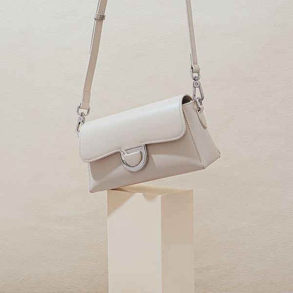 Designer-Tasche Damenmode Rucksack Luxusmarke Schultasche Einfache hochwertige Reisetasche mit großer Kapazität 09