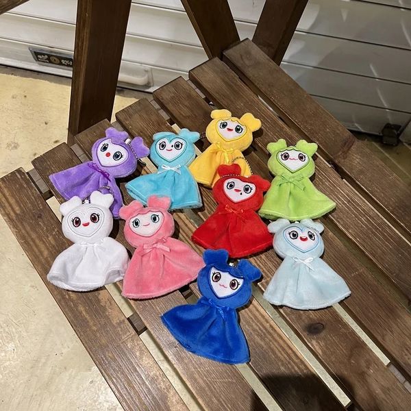 9 pezzi coreano super star peluche portachiavi ciondolo DUE VOLTE Momo bella bambola fibbia portachiavi peluche per fan UNA VOLTA ragazze 240312