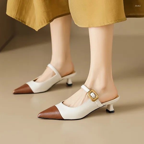 Sapatos de vestido sandálias de couro genuíno mulheres verão 2024 moda simples cor bloco saco apontado dedo do pé salto alto vestindo mule chinelos