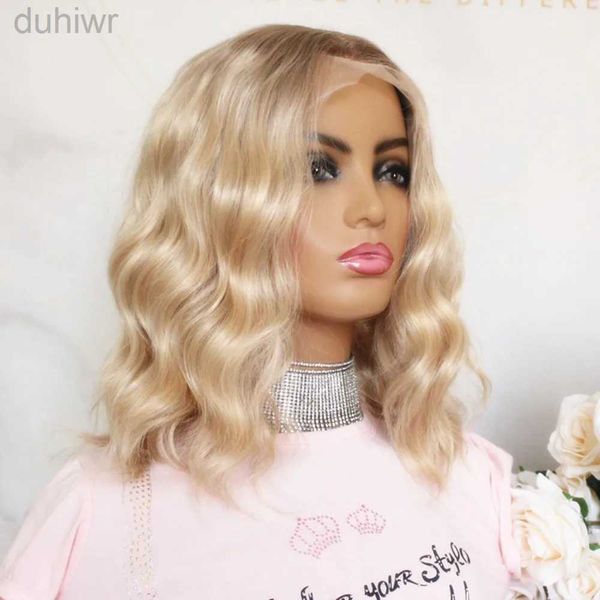 Synthetische Perücken, Chignons, blond, natürliche Wellen, synthetische Spitzenperücken für Frauen, kurze dunkle Wurzeln, blonde Farbe, mittlerer Teil, Wärmeperücken ldd240313