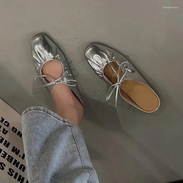 Chinelos sapatos para mulher 2024 de alta qualidade moda feminina luz selvagem casual sólido fechado dedo do pé feminino