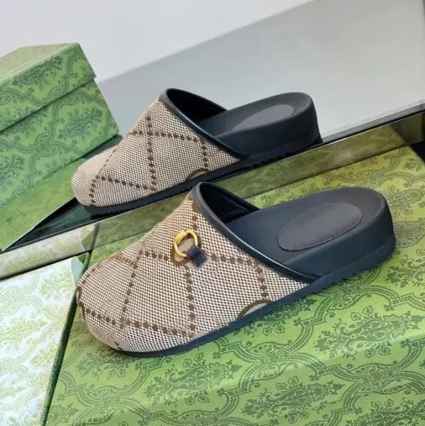 Sandálias de designer para mulheres homens intertravamento plataforma luxo sandália deslizamento em sandália cortar borracha designer slides Blondie flip flops tanga sliders ser p7m8 #