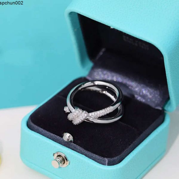 Anello di design Luxurys annodato doppio moda donna lettere classiche diamante regalo di anniversario varietà di stili 6lg5