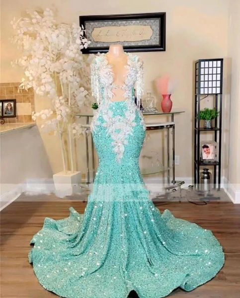 Splendidi abiti da ballo a sirena verde con applicazioni bianche con paillettes bling perline abiti da sera con nappe 2024 New Black Girls Party Wears BC18370