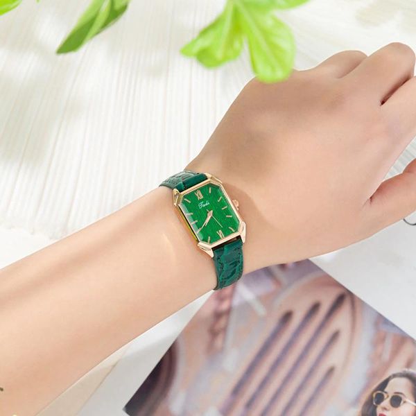 Orologi da polso Orologi da donna semplici da lavoro minimalisti Cintura smerigliata Moda regalo da donna per orologio in pelle da donna