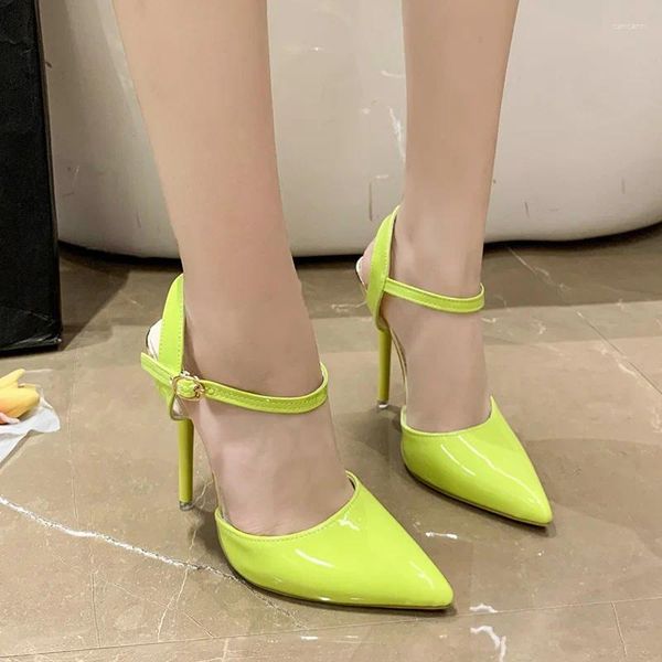 Elbise ayakkabıları seksi yüksek topuklu 11 renkli kadın pompalar patent deri topuklu kadın stiletto 2024 kadın sandalet kırmızı parti