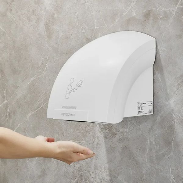 Интеллектуальная полностью автоматическая индукционная бесшумная сушилка для рук Коммерческая ванная комната Небольшая настенная умная сушилка для мобильного телефона Туалеты 240228