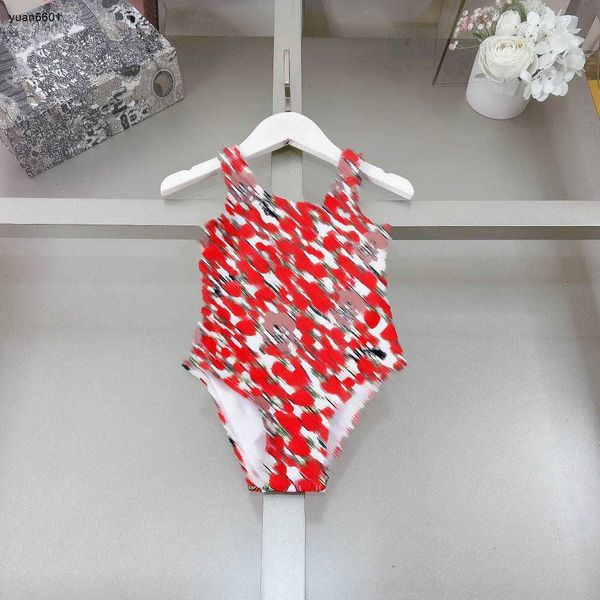 Popüler Kids Tek Parça Mayo Tasarımcı Kız Mayo Boyutu 80-150 CM Çilek Deseni Çocuk Beach Bikinis Çocukları Yüzme 24 MAR