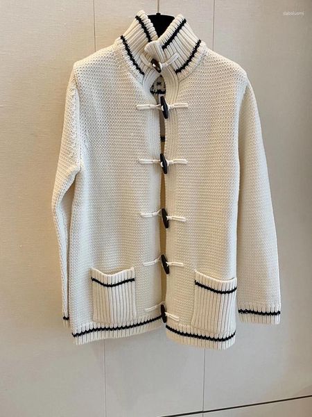 Maglieria da donna Moda Filati pesanti Cardigan di lana per le donne Maglione di alta qualità Bottone in corno Manica lunga Cardigan di media lunghezza lavorato a maglia Lady