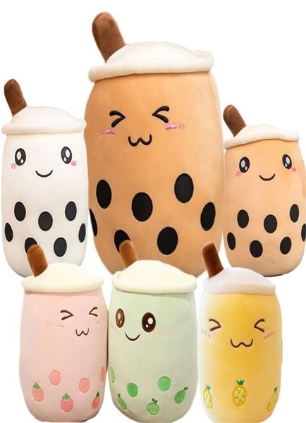 Süßes kuscheliges Cartoon-Früchte-Kissen in Form einer Teetasse mit Saugrohren, realistisches gefülltes weiches Rückenkissen, lustiges Boba-Essen 217817672
