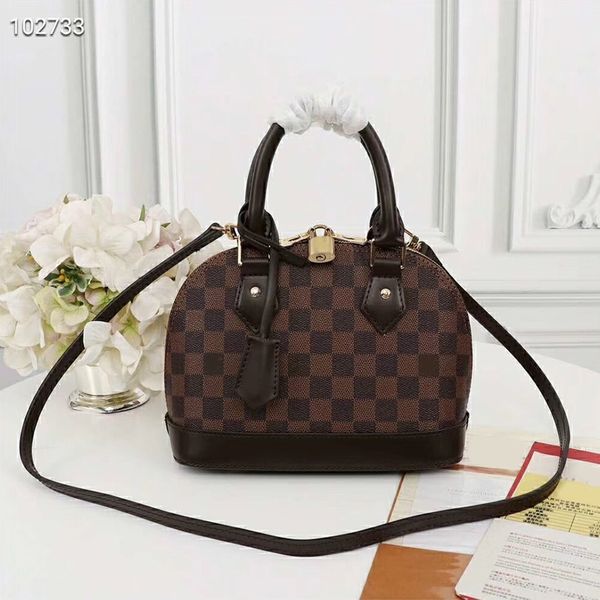 1V 86 Stil Klasik Sıcak Seçmeli Çanta Tote Omuz Çantası Crossbody Tasarımcı Moda Yüksek Kaliteli Kadın Erkekler Günlük Çok Yeri Seyahat Kabuk Çantası GZV1