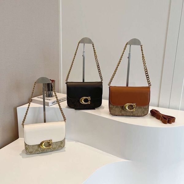 Designer-Taschen sind 90 % günstiger. Neue Koujia Chain Shoulder Bag Small Advanced Fashion Coloured Flower Spring 2024