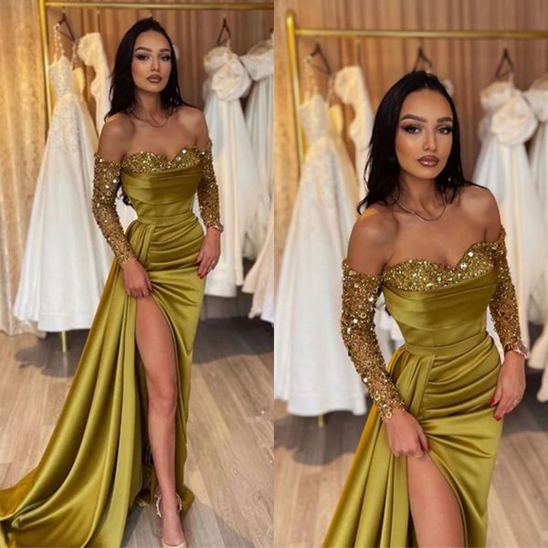 Wunderschöne sexy Meerjungfrau-Abendkleider aus Gold, Satin, Pailletten, Perlenapplikationen, Ballkleider, schulterfrei, seitlich geteilt, Vestidos De Noche, herzförmiger Sweep-Zug