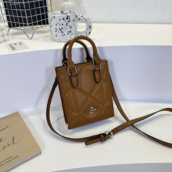 Günstiger Großhandel Designer-Handtaschen Hochwertige kleine Handtasche für Damen Neues, quadratisches, vielseitiges Straddle-Telefon