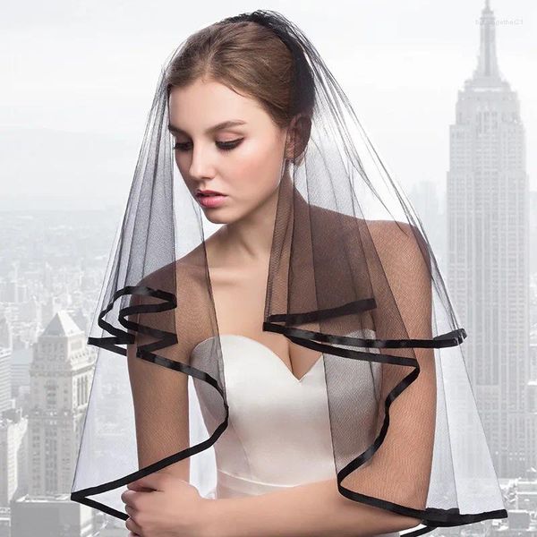 Brautschleier Halloween Schwarze Spitze mit Kamm Kurze zweilagige elegante Frauen Hochzeit Braut Cosplay Haarschmuck