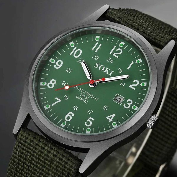 Orologi da polso SOKI Uomo Cinturino in nylon Orologi da polso militari al quarzo Orologio sportivo militare in tela Designer Orologi casual luminosi Orologio intelligente da uomoL2303