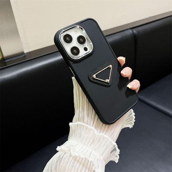 Venda quente Mulheres Mens Luxury Designer Phone Case para iPhone 15 Pro Max 14 15 Plus 13 12 Mini 11 12 13 14 Pro Max Samsung S24 S23 S22 Capa traseira