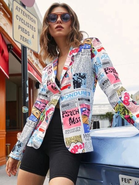 Spapers da donna Blazer stampati Cappotto Sottile Mini Lettere Graffiti Abiti da donna Giacca OL Colletto rovesciato Cardigan in colore a contrasto 240306