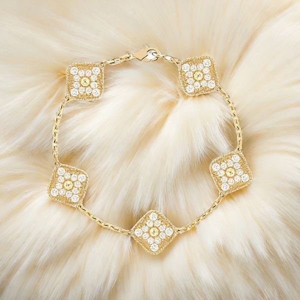 Damen Schmuck Designer Armband Blumenarmband Hochwertiges Armband Luxusschmuck 18K Gold plattiert Titanstahl LUXURY WOCHTE FODEMEDE DHGATE DHGATE