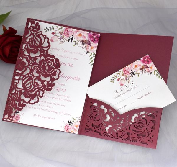 Quinceane4288876 Herzlich einladende Marsala Flowr Print Hochzeitseinladungen Rose Laser Cut Einladungskarten mit RSVP für die Brautparty