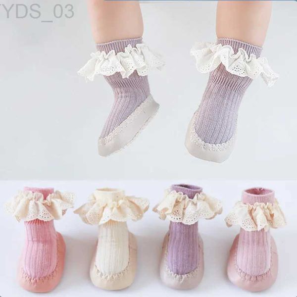 Kinder Socken Baby Mädchen Rüschen Socken Mit Gummi Sohlen Säuglings Socke Neugeborenen Herbst Kinder Boden Spitze Blumen Schuhe Anti Slip weiche Sohle Socke YQ240314