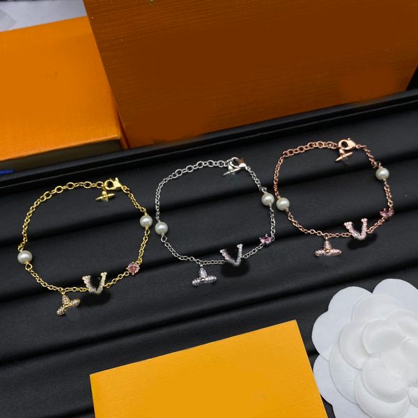 Luxo pequena flor carta corrente pulseira original designer moda feminina charme pingentes 18k ouro prata banhado pulseira manguito link corrente pulseira jóias com caixa