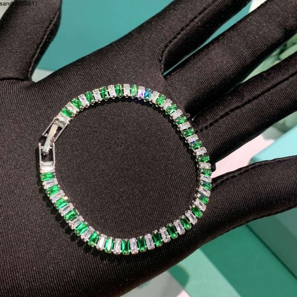 Luxyrys Designer natürliche burmesische Armreifen, grüne Jade-Perlen, Armband für Damen, Steinschmuck, Edelstein, Geschenk, handgefertigter Strang