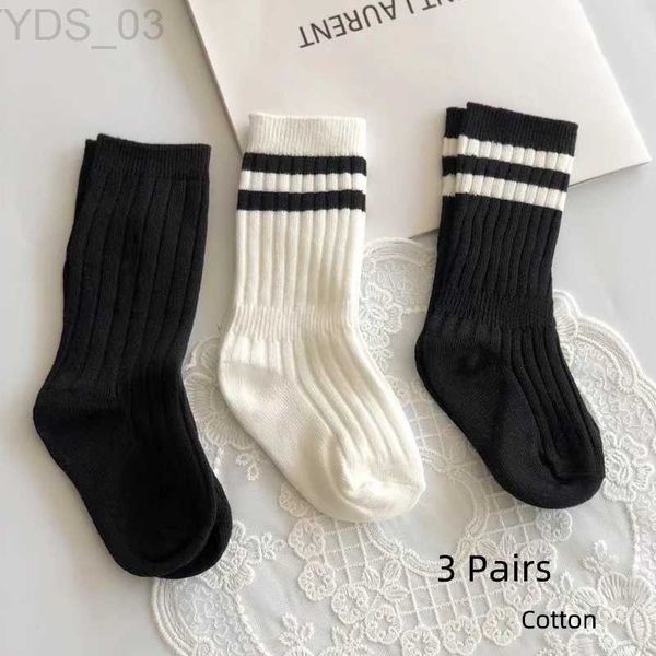 Kindersocken 3 Paare/Los Kinder Lange Röhre Student Baumwollsocken Frühling Herbst Mädchen und Jungen Schwarz und Weiß Sport Schuluniform Socken YQ240314