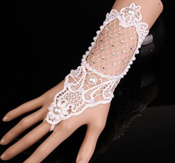 Spose Bracciale Brace Pizzo Guanti da sposa senza dita Allacciatura Cristalli Perle Anello Bracciale Polsino Accessori da sposa Guanto Mitte7798589