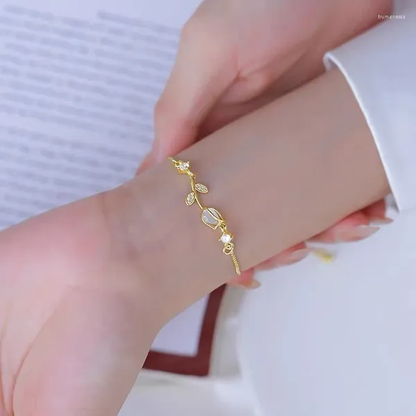 Charme Armbänder Koreanische Licht Luxus Tulpe Blume Armband Für Frauen Glänzend Zirkon Opal Perle Perlen Rose Einstellbare Trendy Schmuck